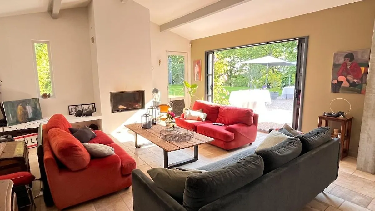 Belle Maison Avec Piscine Dans Un Cadre Verdoyant Proche De Lyon Ecully Villa